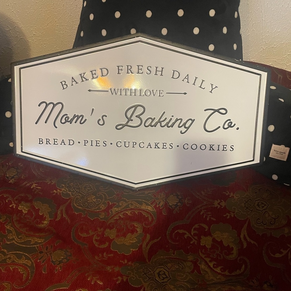 Black and White Kitchen Sign